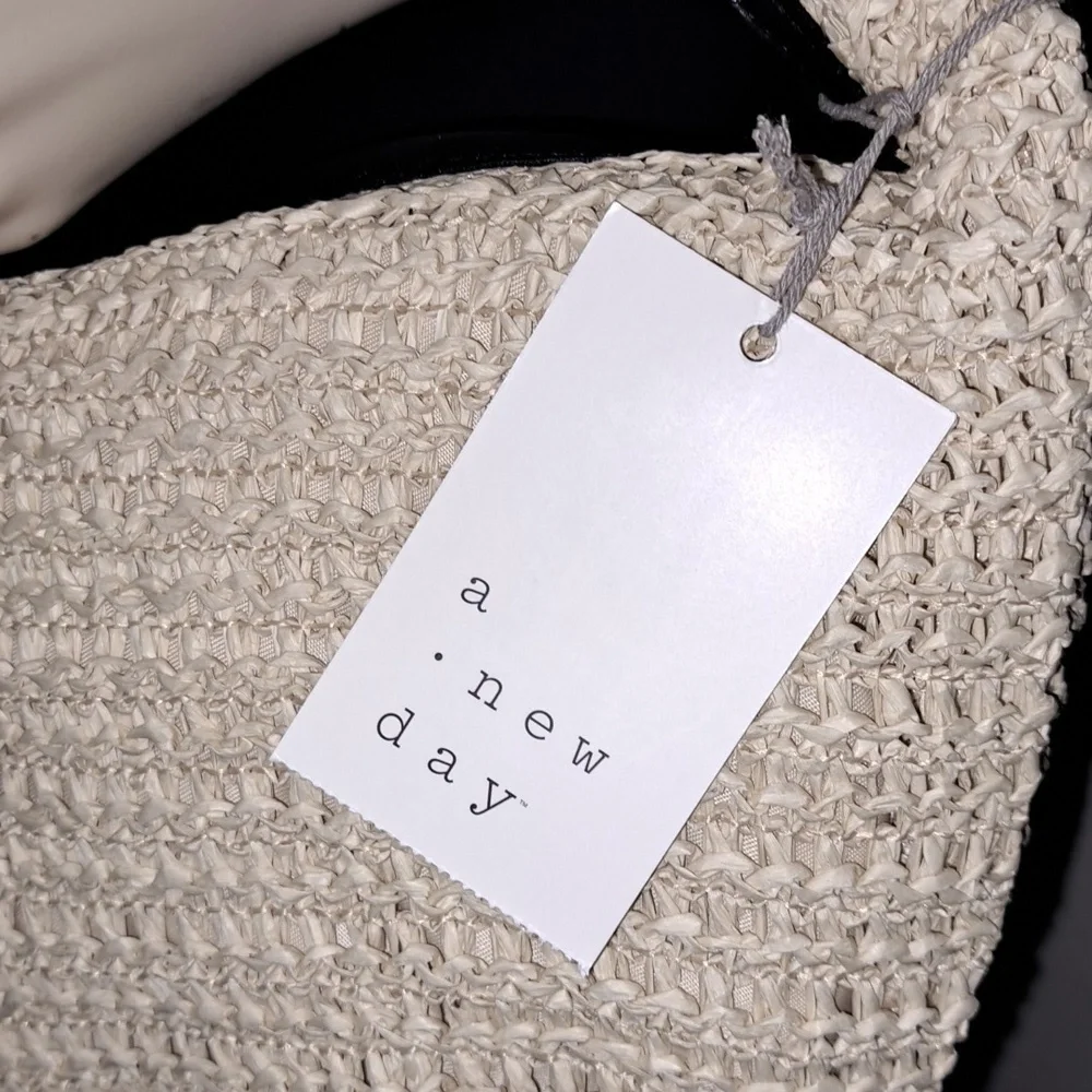 Straw Bow Bag Clutch- Beige - Picture 6 of 7